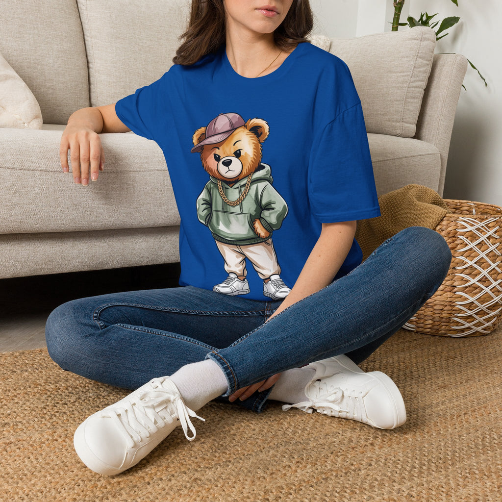 Casual Bear Graphic T-Shirt — Cool Teddy in Hoodie & Cap
