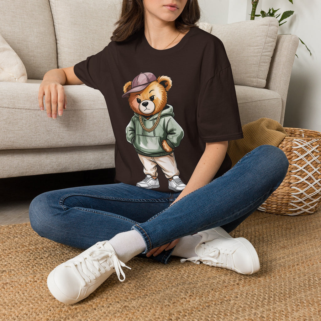 Casual Bear Graphic T-Shirt — Cool Teddy in Hoodie & Cap
