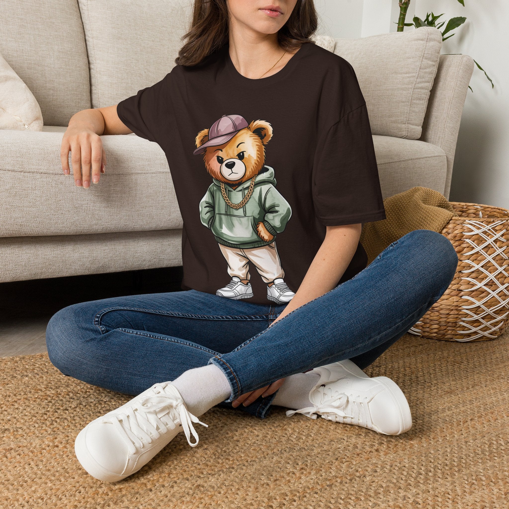 Casual Bear Graphic T-Shirt — Cool Teddy in Hoodie & Cap