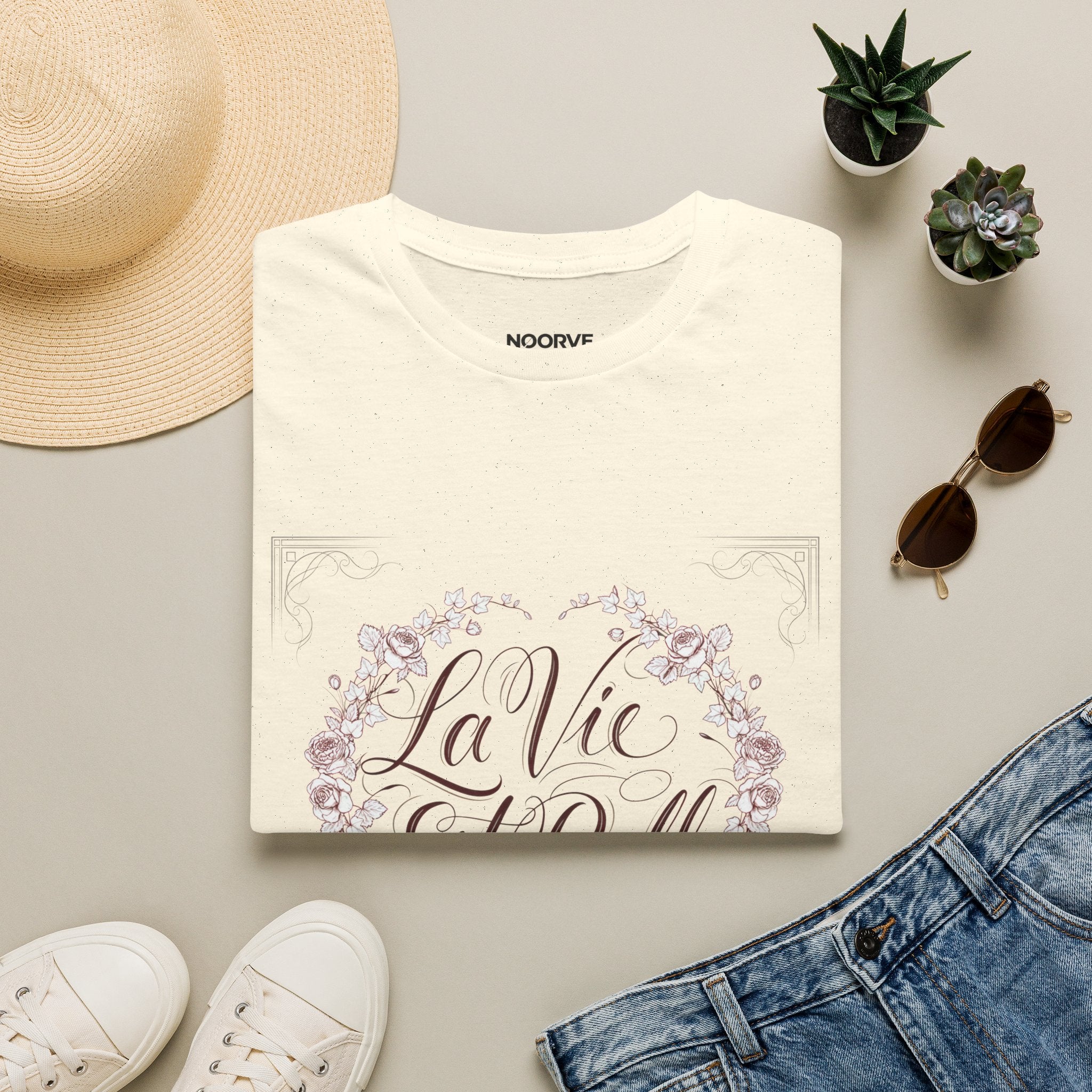 La Vie Est Belle Floral T-Shirt | Noorve | T-Shirt