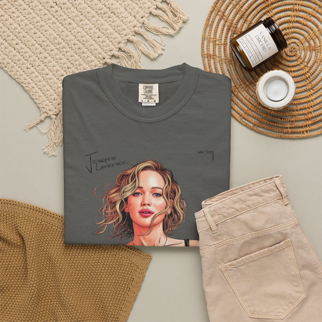 La Vie Est Belle Graphic T-Shirt — Feminine Portrait & Floral Back Print | Noorve | T-Shirt