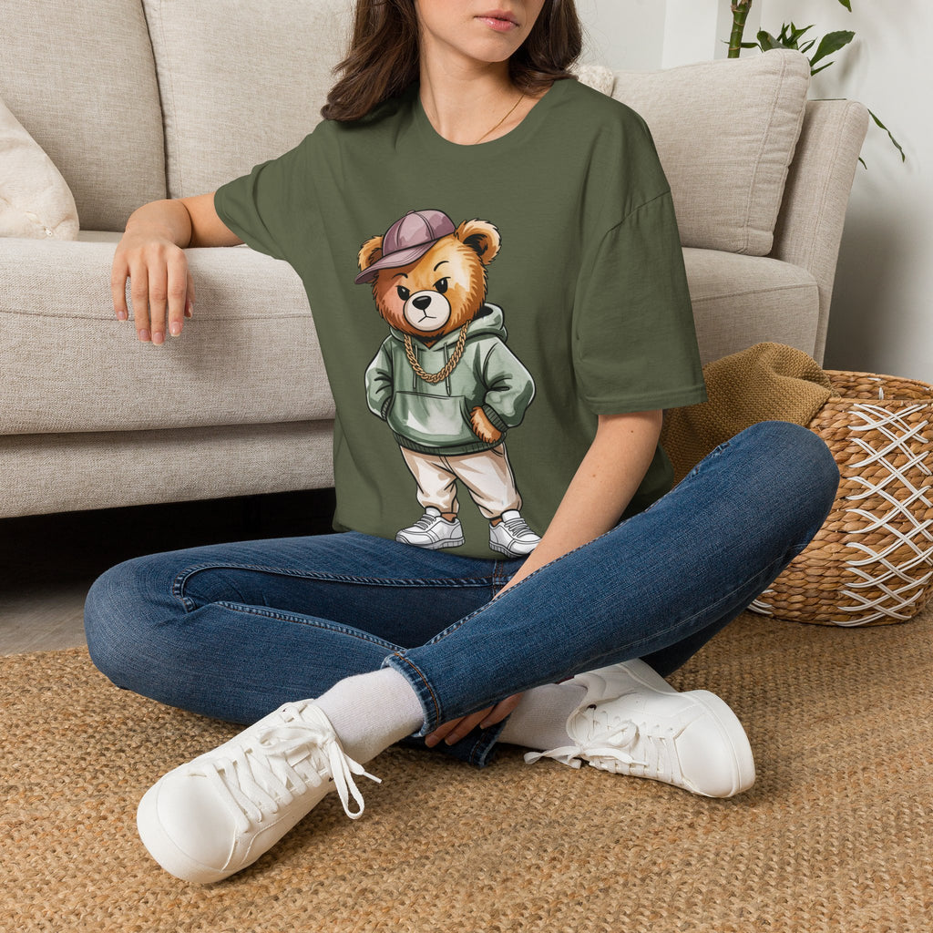 Casual Bear Graphic T-Shirt — Cool Teddy in Hoodie & Cap